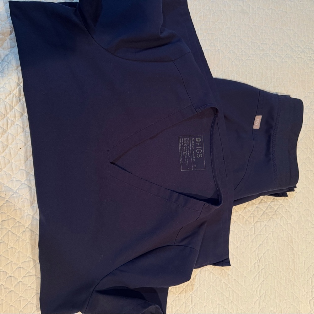Figs Navy Blue Scrub Set
